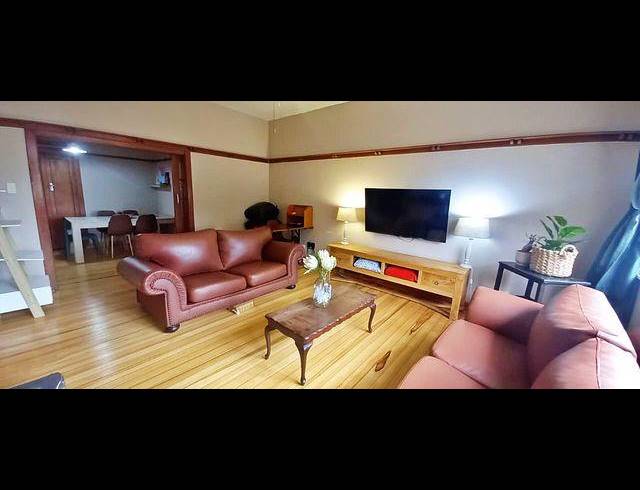 3 BEDROOM APARTMENT FOR SALE IN GLENWOOD